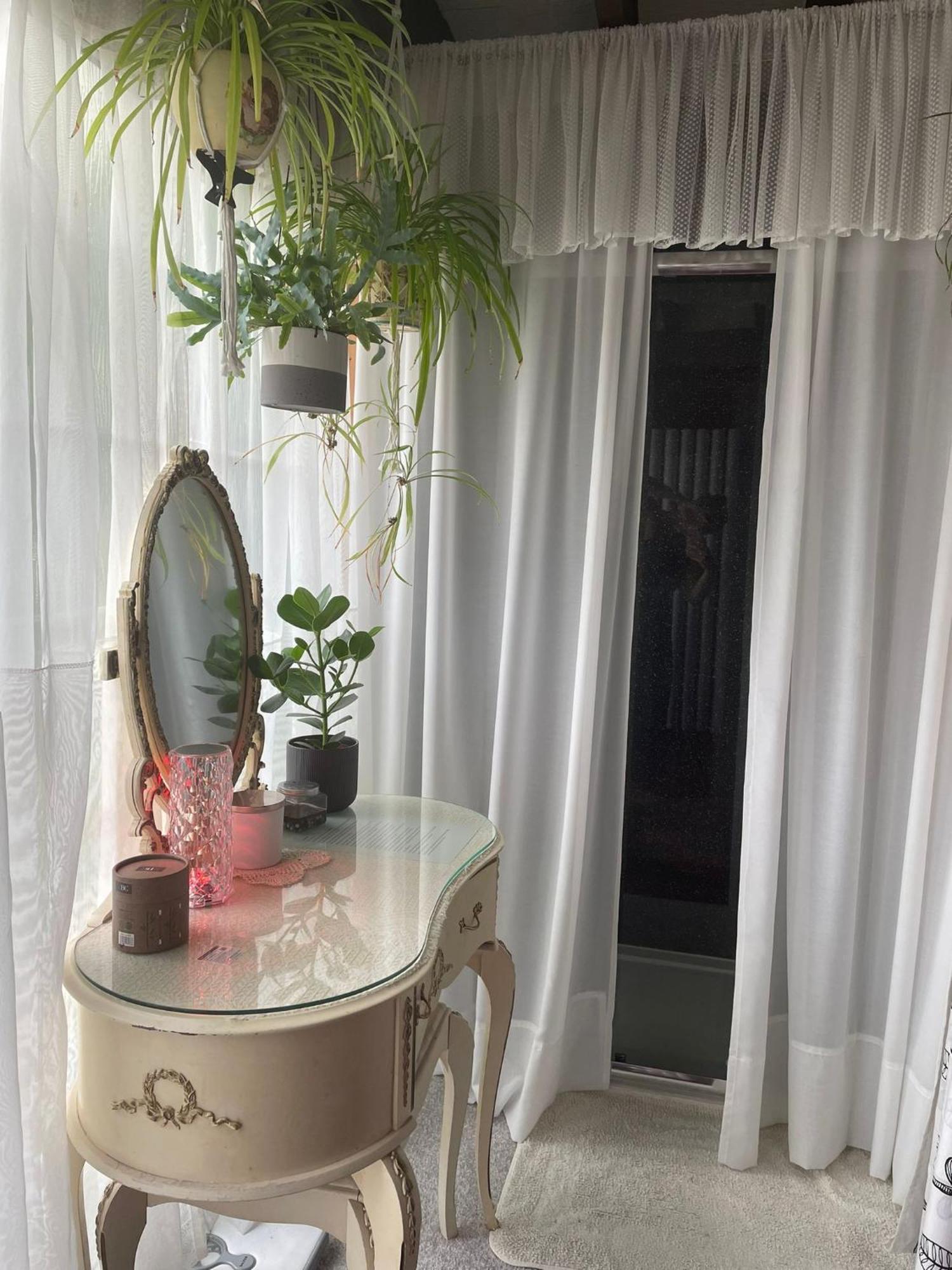 イースト・グリンステッド Jacaranda Bed & Breakfast エクステリア 写真